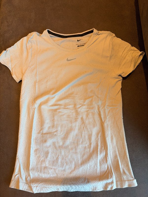 Nike grár æfingabolur