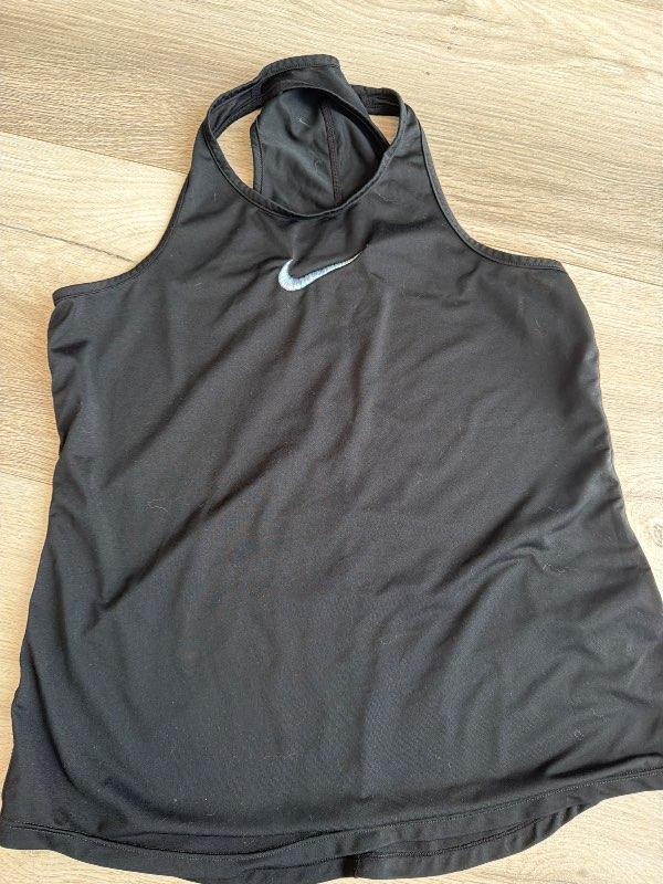 Nike hlýra