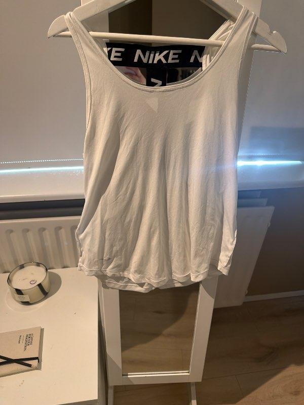 Nike hlýrabolur