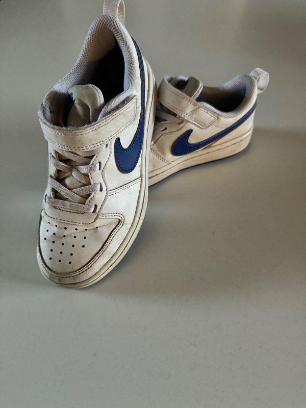 Nike hvítir