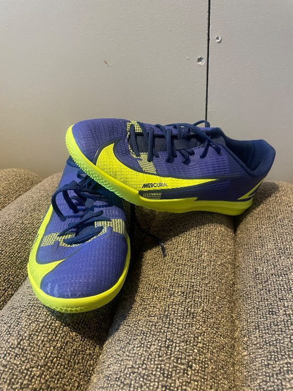 Nike innanhússkór