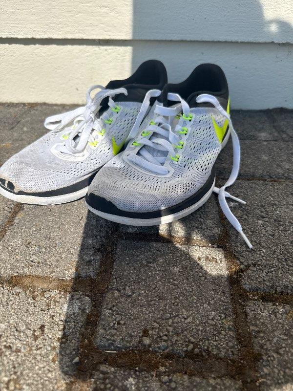 Nike íþróttaskór