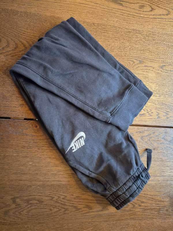 Nike joggings