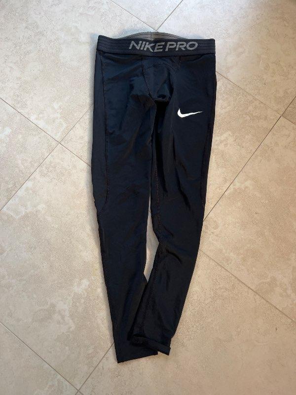 Nike junior svartar buxur