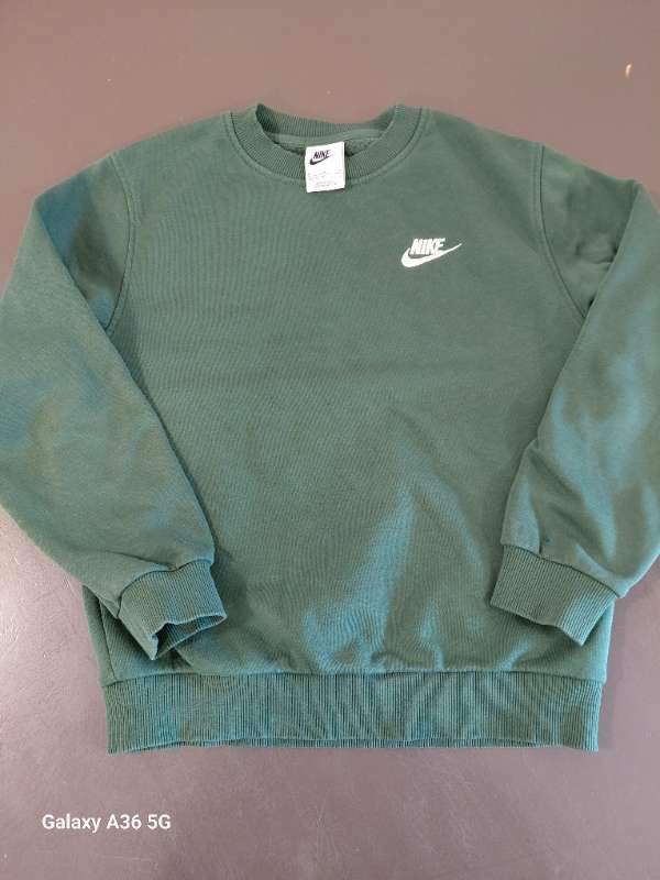 Nike peysa - flöskugræn