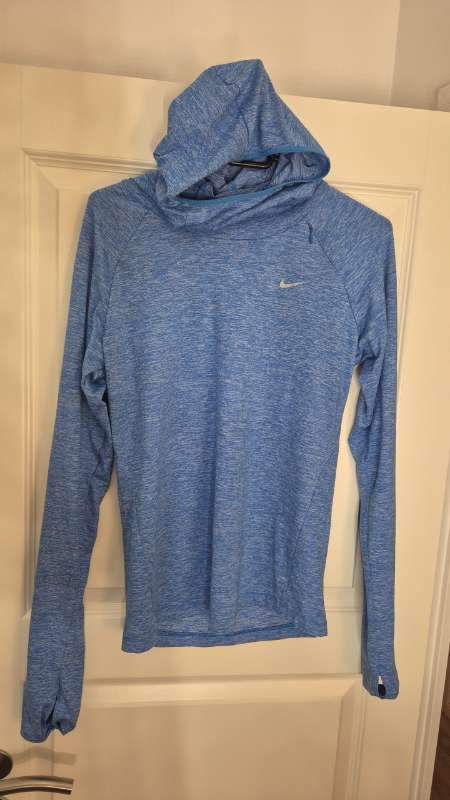 Nike running peysa