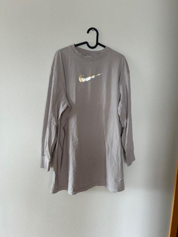 Nike síðerma (E)