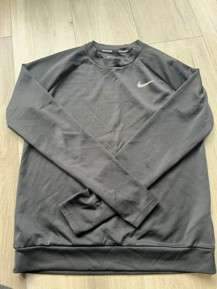 Nike síðerma bolur