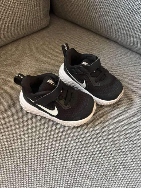 Nike skó, svartir