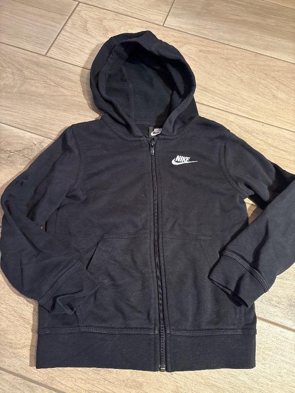 Nike svört