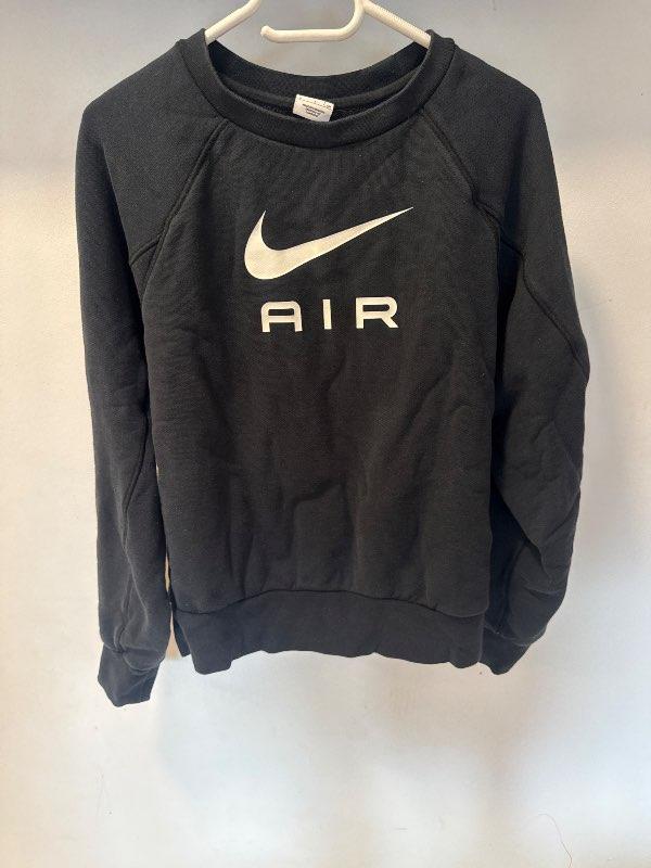 Nike svört peysa S