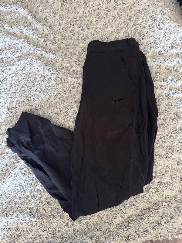 Nike þunnar íþróttabuxur