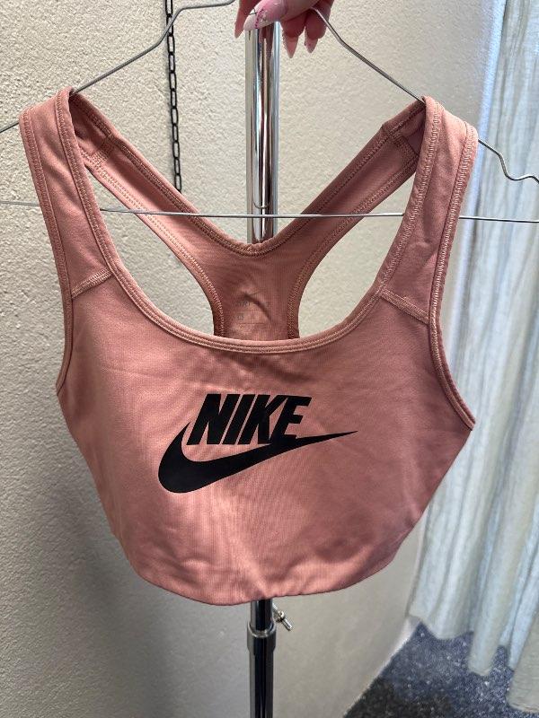 Nike toppur