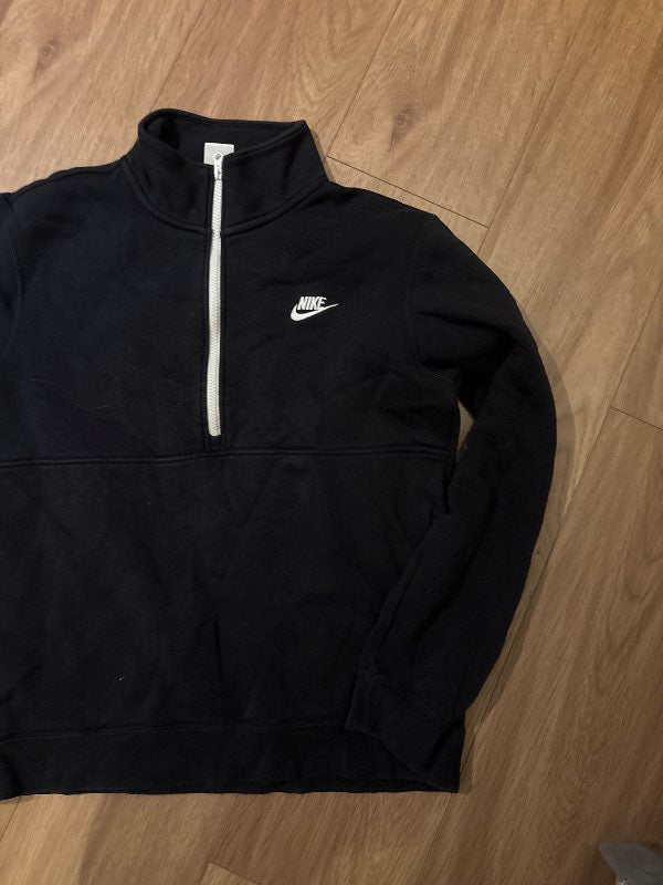 Nikepeysasvört