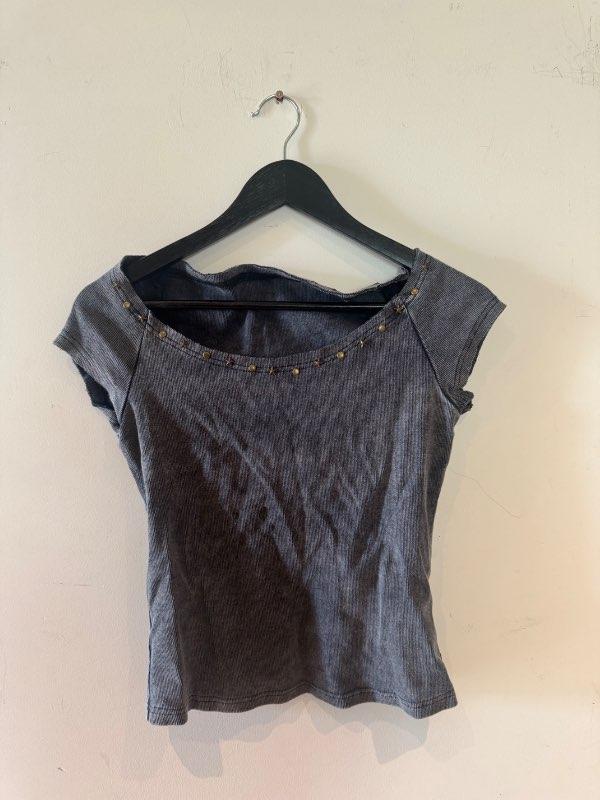 One shoulder bolur