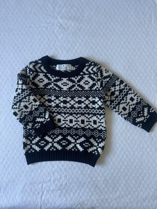 Ónotuð H&M peysa