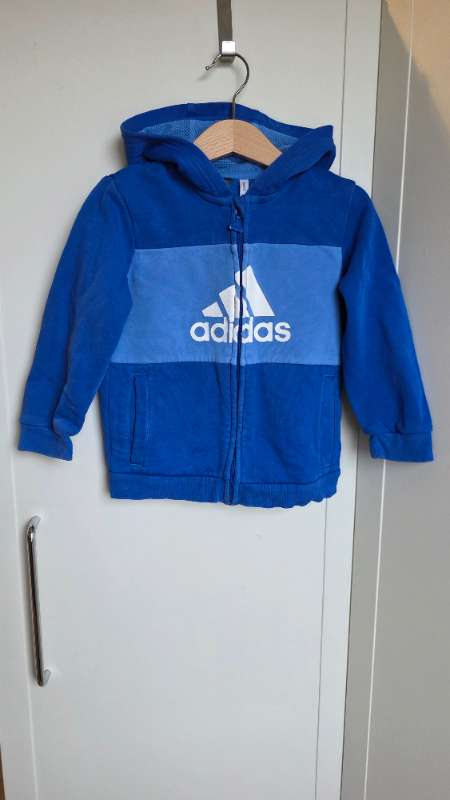 Peysa adidas blá