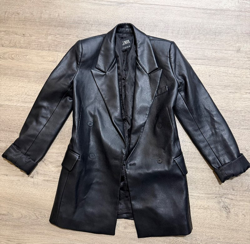 Pleður blazer úr Zöru
