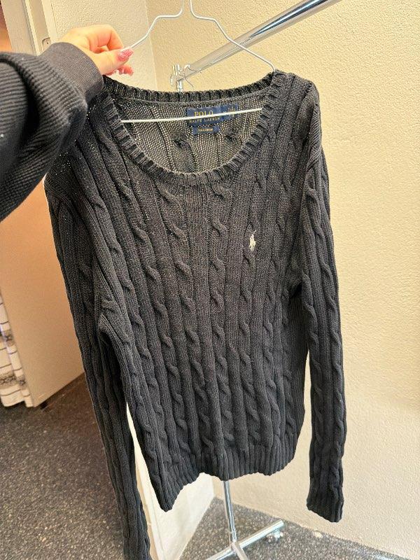 Polo knitted peysa