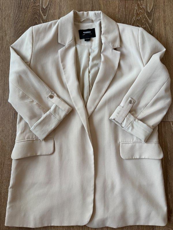 Pull&Bear beige jacket