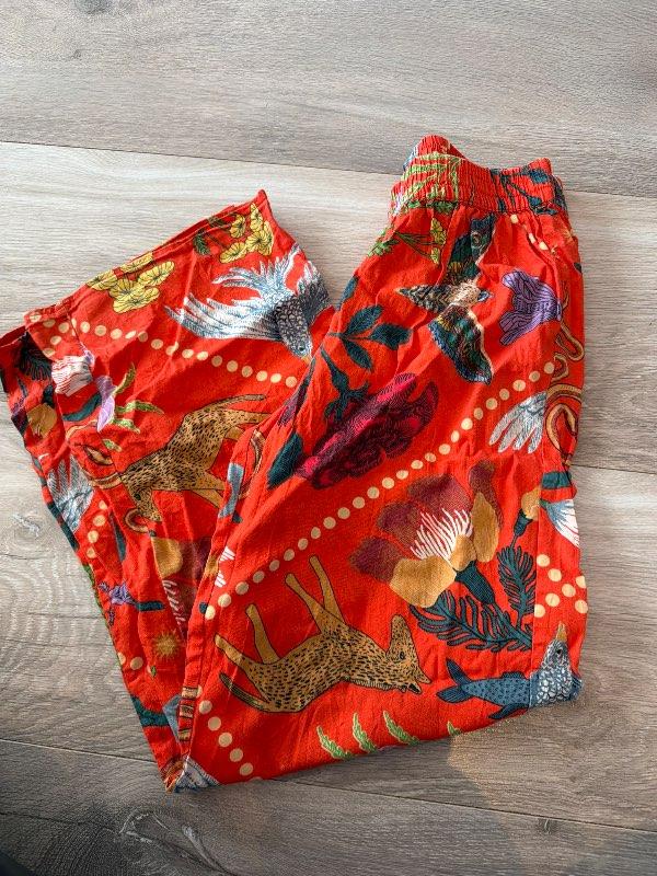 Rauðar anthropologie buxur