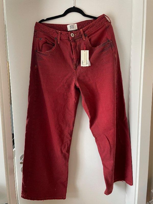 Rauðar buxur urban outfitters