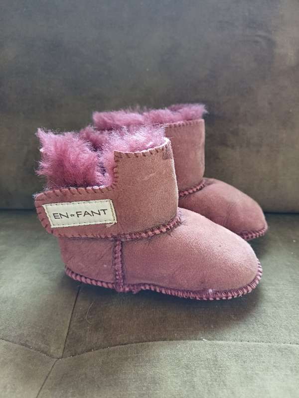 Rauðir fluffy baby skór Enfant