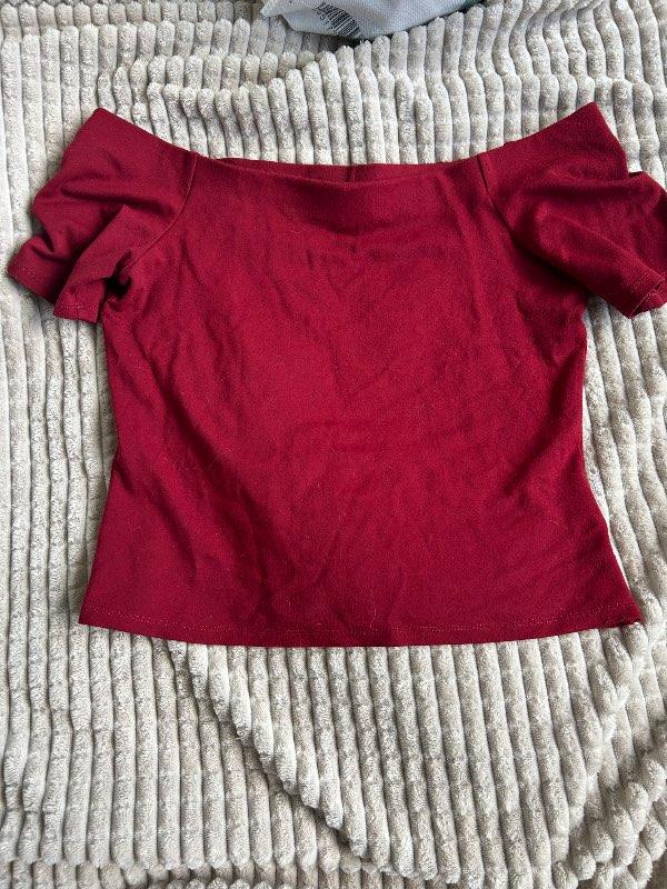 Rauður HM off the shoulder toppur