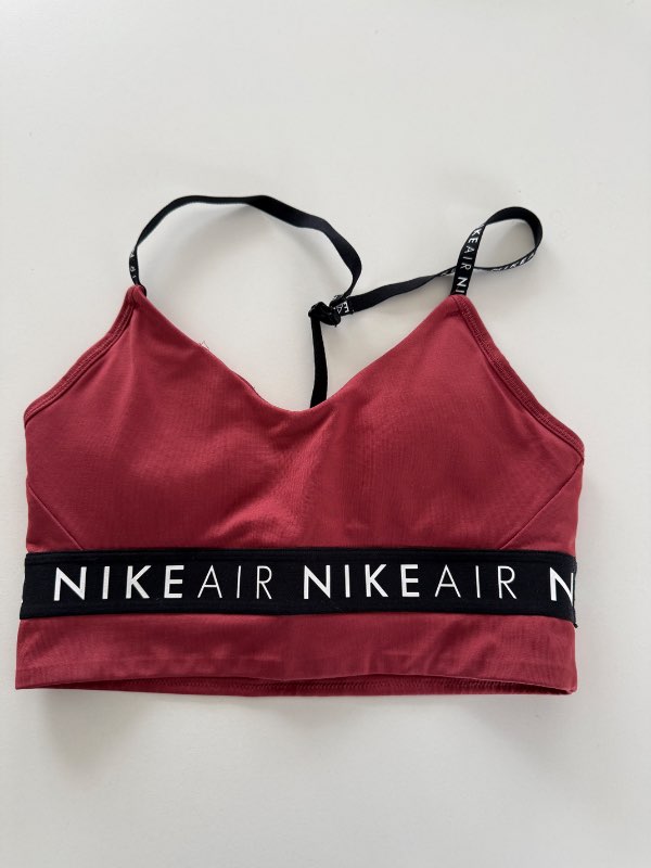 Rauður Nike íþróttatoppur