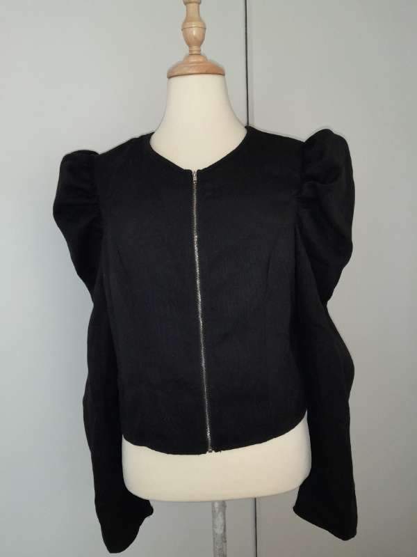 SHEIN jakki
