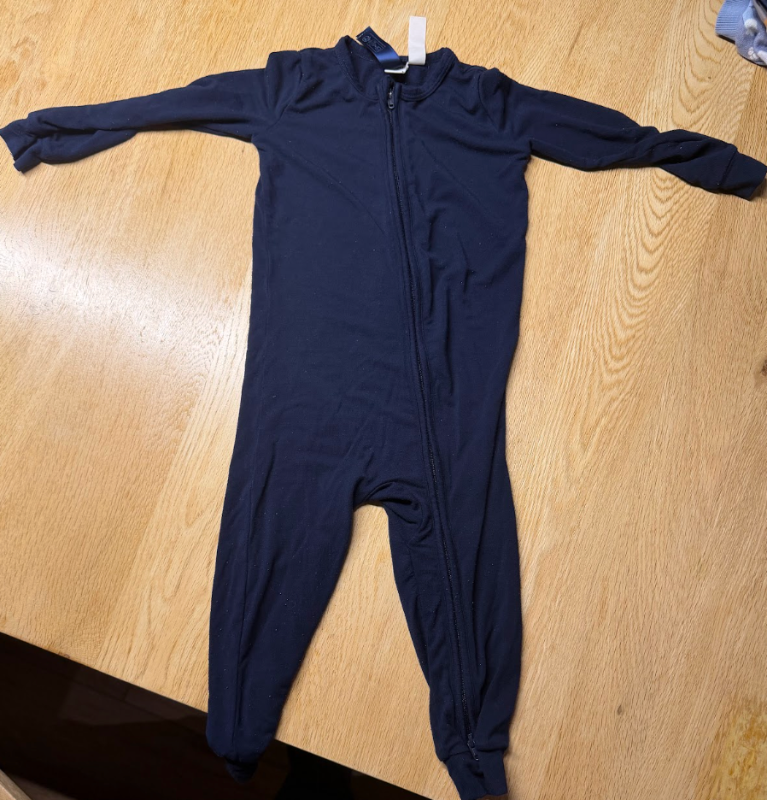 SKIMS náttgalli