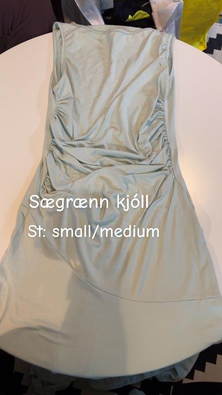 Sægrænn kjóll