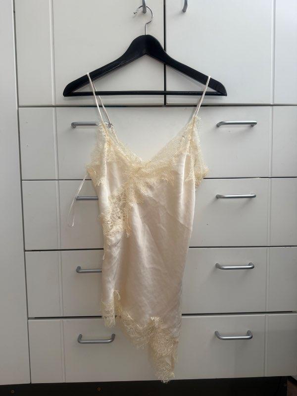 Satín lace toppur