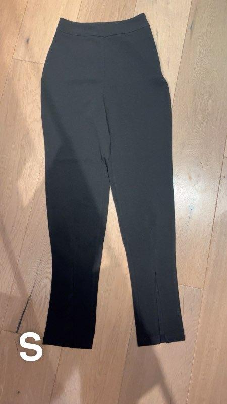Svartar buxur m klauf