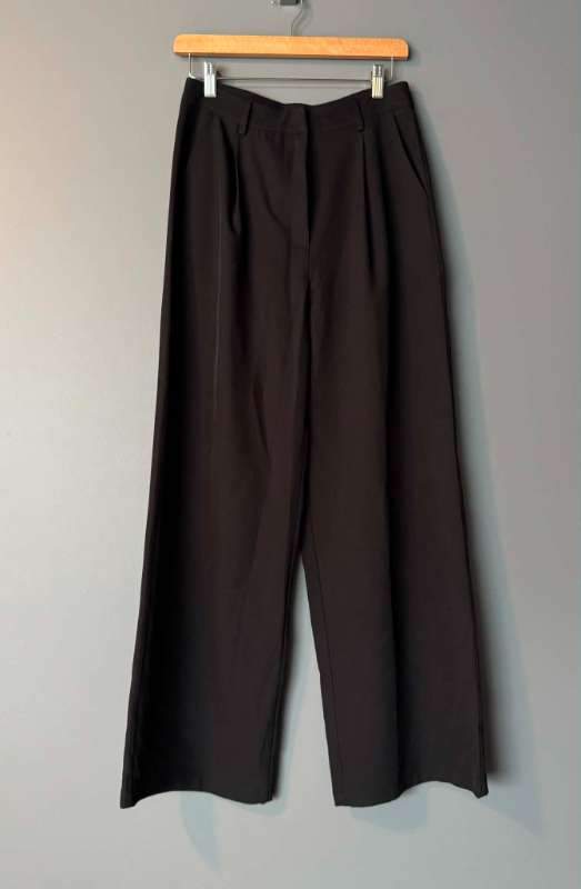Svartar fínar buxur
