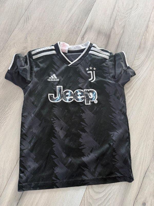 Svartur juventus