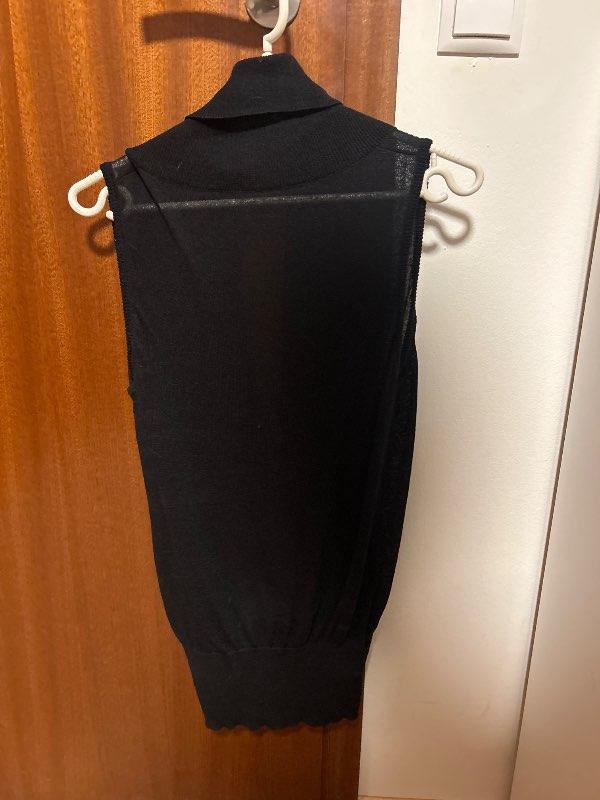 Svartur sheer backless bolur