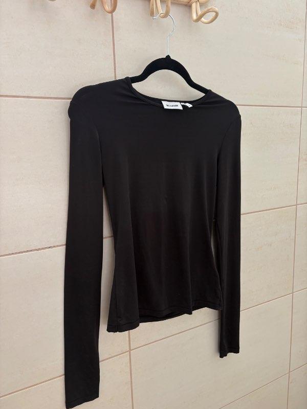 Svartur weekday bolur