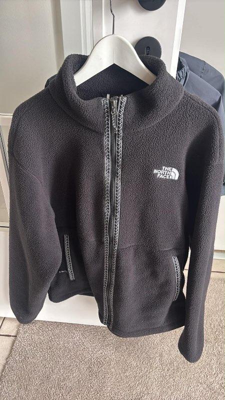 The Northface flíspeysa