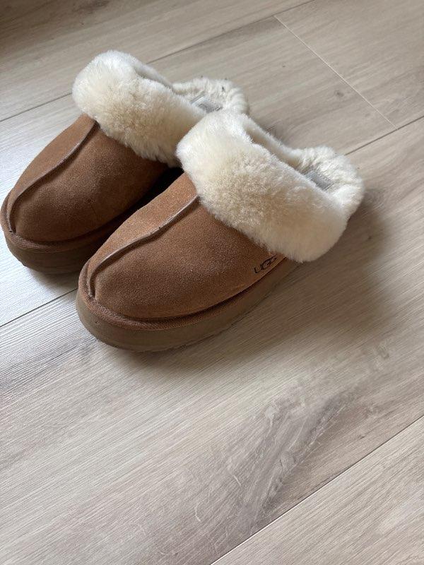 Ugg inniskór