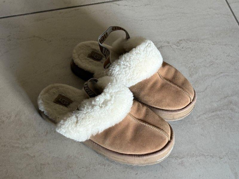 Uggs inniskór