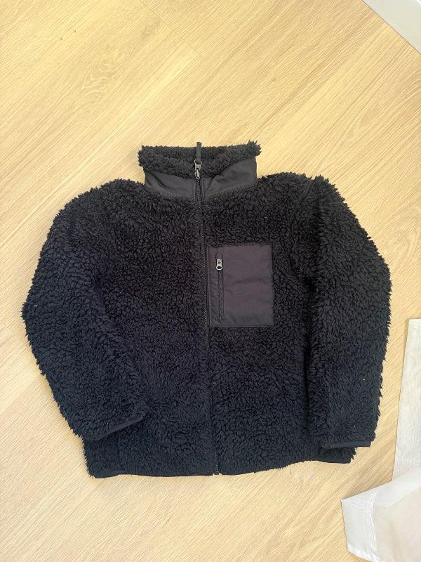 Uniqlo krullupeysa