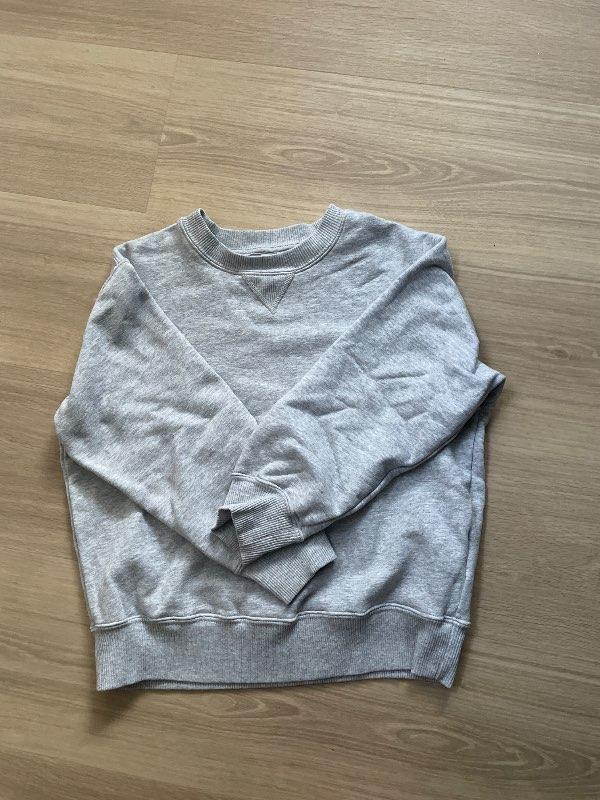 Uniqlo peysa grá