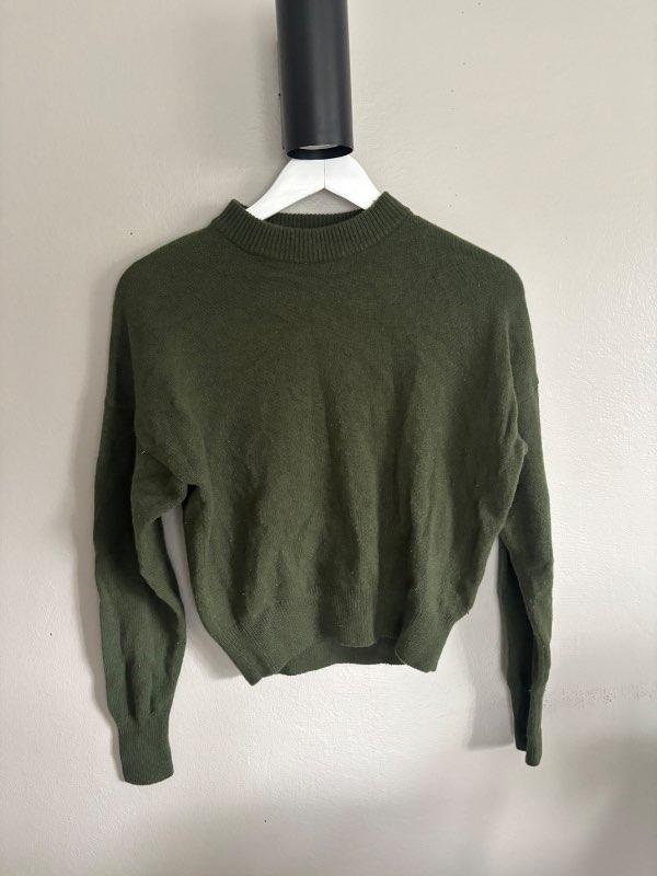 Uniqlo peysa græn
