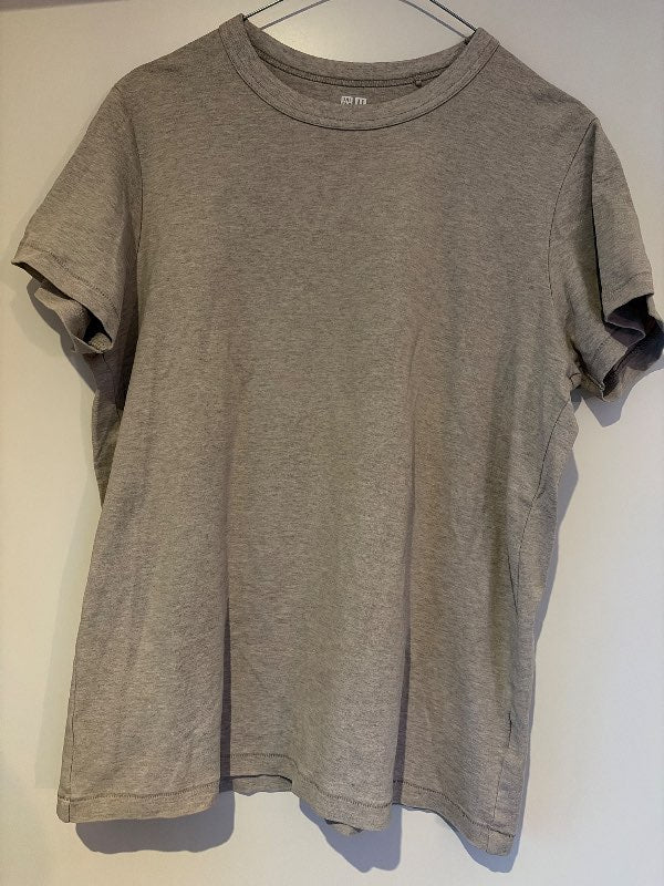 Uniqlo stuttermabolur