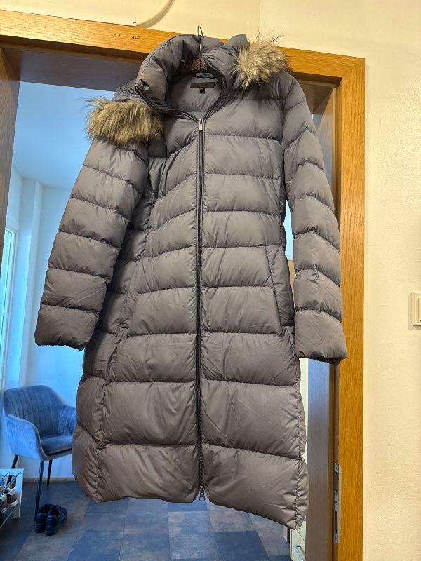 Uniqlo úlpa með hettu