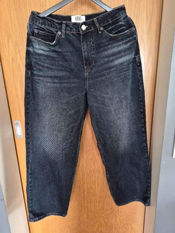 Urban outfitters gallabuxur dökkbláar