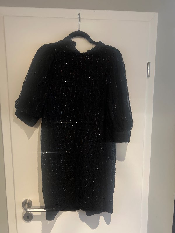 Vera moda kjóll svartur glimmer