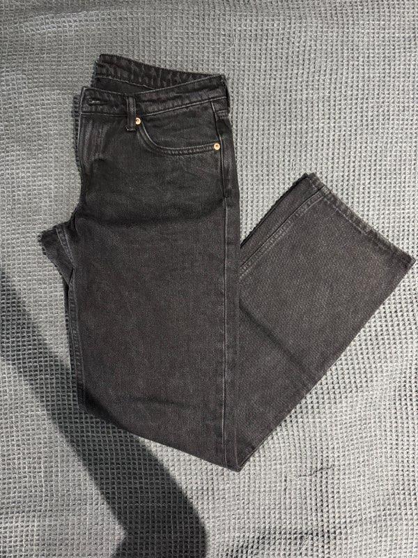 Weekday Arrow Low Straight Jeans (svartar)