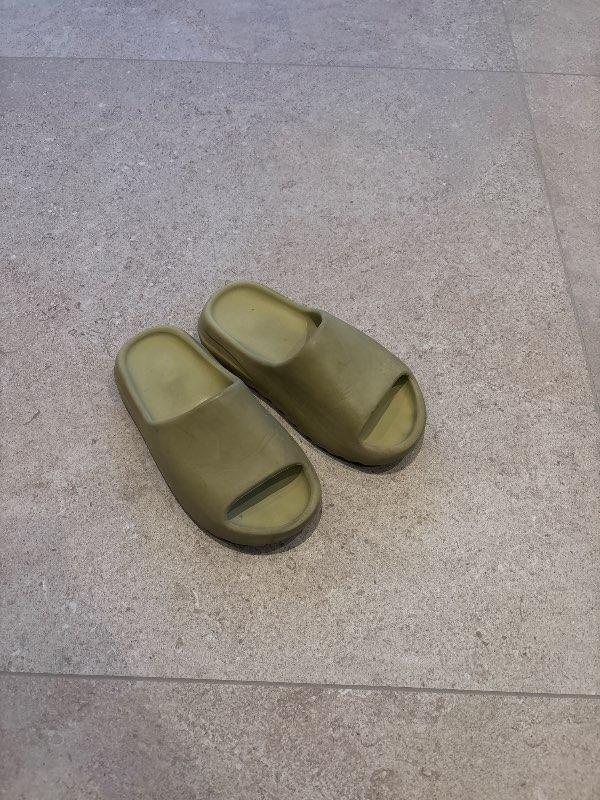 Yeezy slide